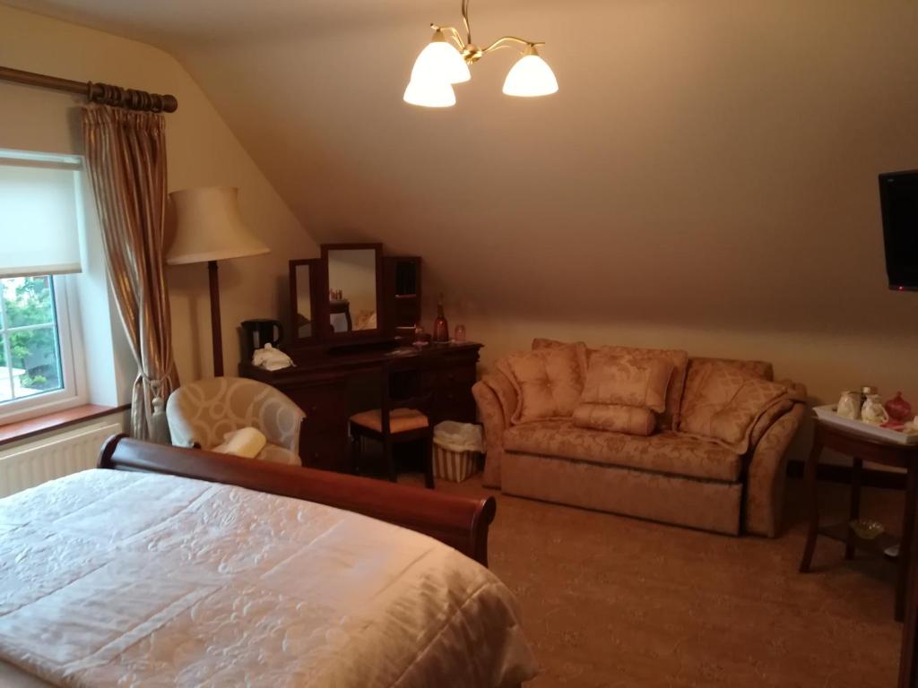 Posezení v ubytování Rosemount B&B