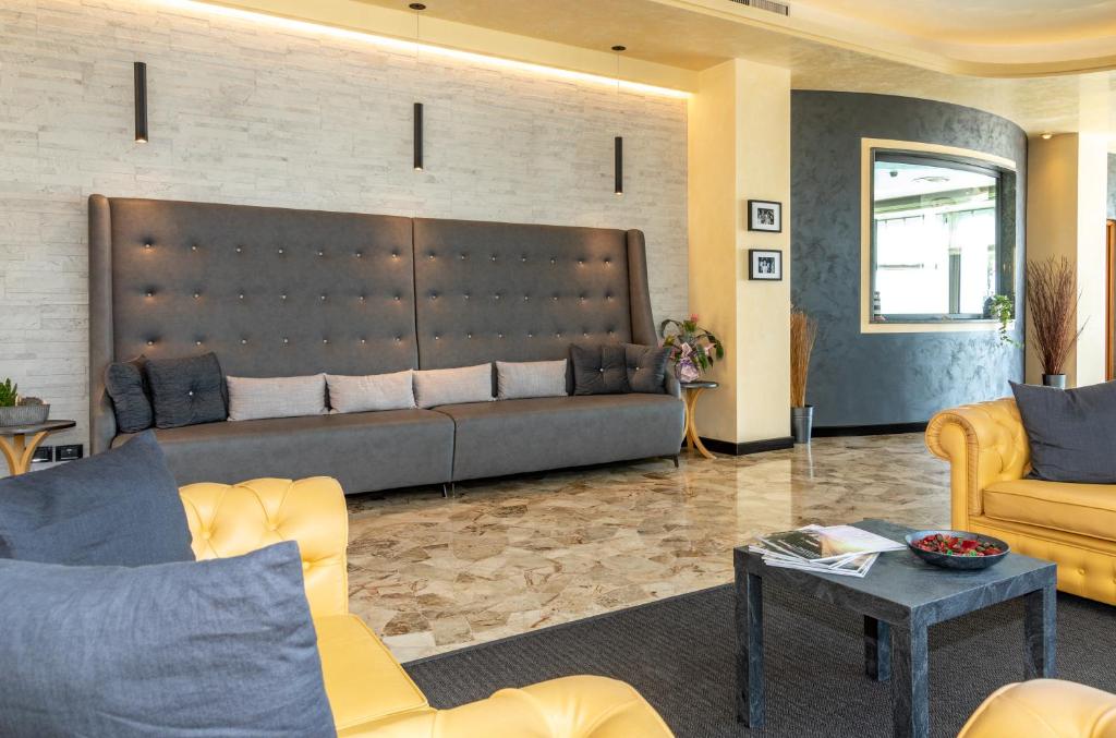 Posezení v ubytování Hotel Sayonara