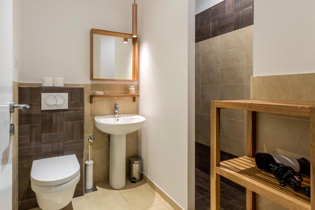Koupelna v ubytování Zlatni Bol Apartments