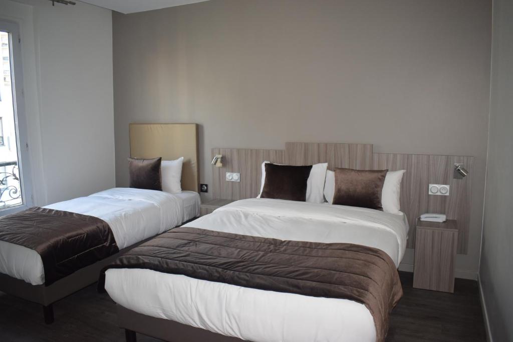 
Deluxe Triple Room
