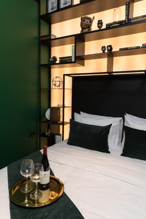 Postel nebo postele na pokoji v ubytování Joseph Hotel TLV