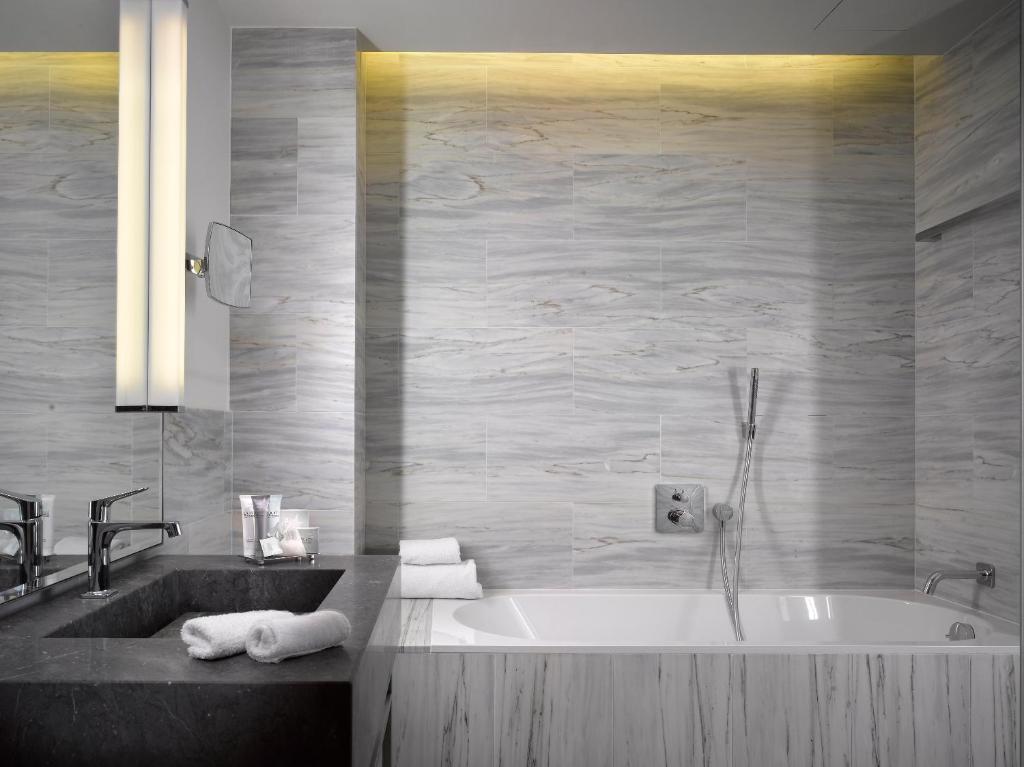 The Emblem Prague Hotel - Preferred Hotels & Resorts - Resim 13