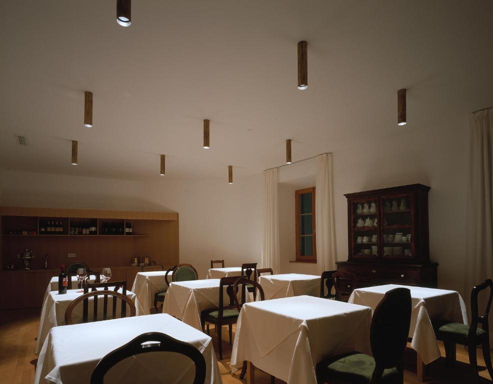 Restaurace v ubytování Hotel Gasthof Grüner Baum