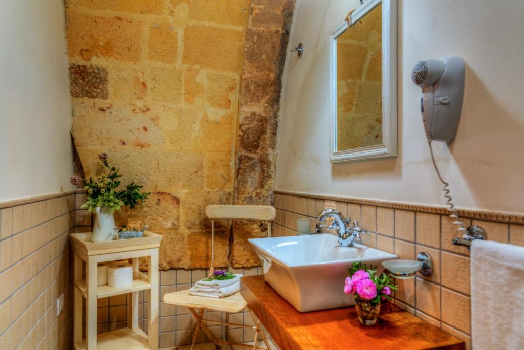 Koupelna v ubytování Masseria Sorani
