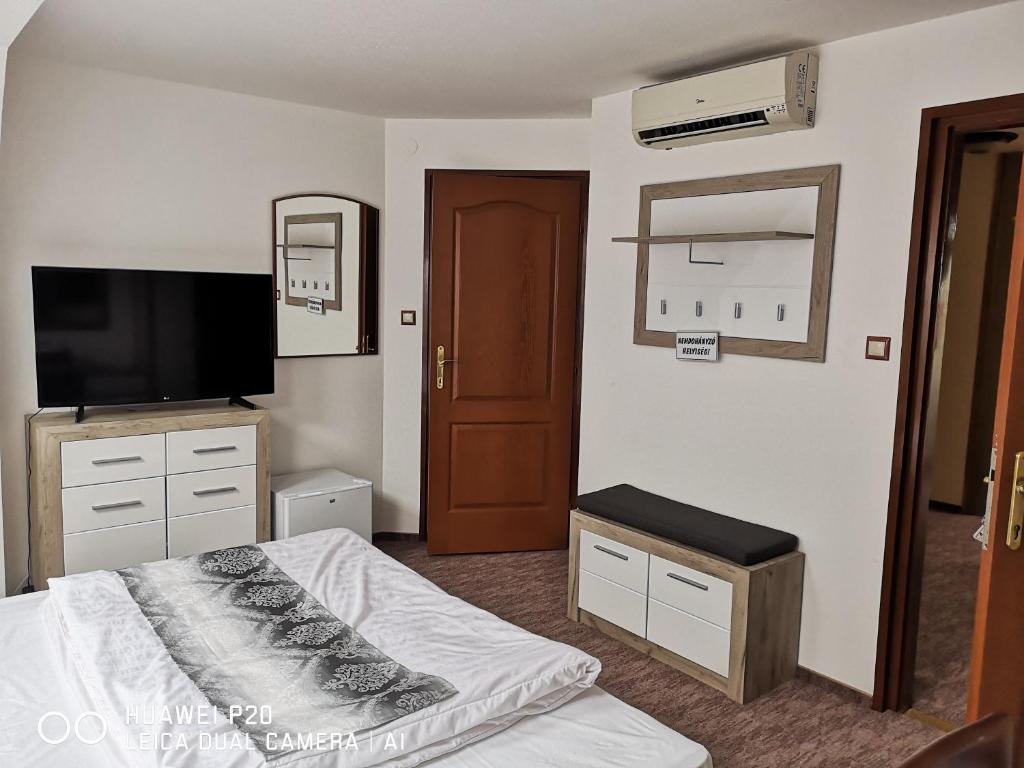 Photo from Kakukk Panzió in  Nyírbátor, Szabolcs-Szatmar-Bereg, Hungary