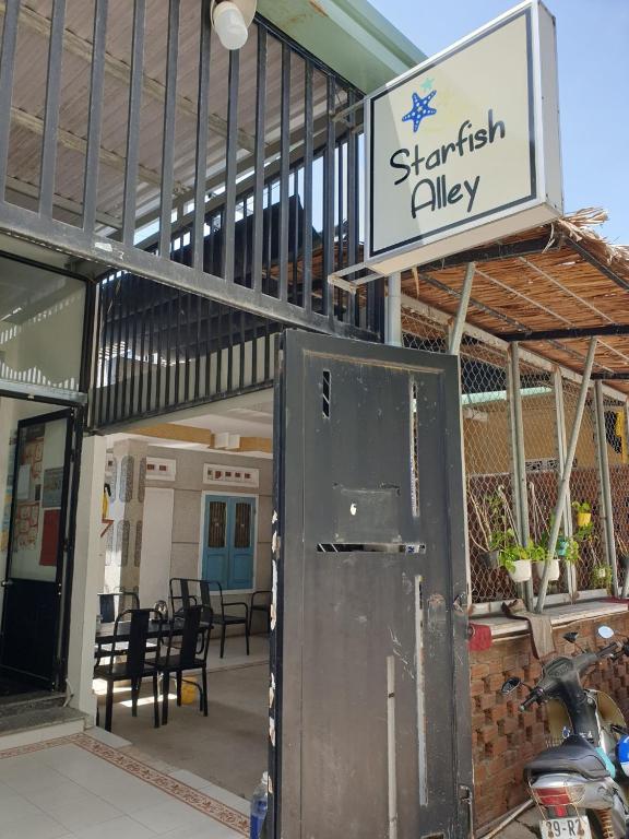 Restaurace v ubytování Starfish Alley Hostel
