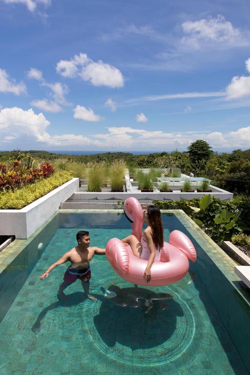 Bazén v ubytování Hideaway Villas Bali Uluwatu by Kanaan Hospitality nebo v jeho okolí