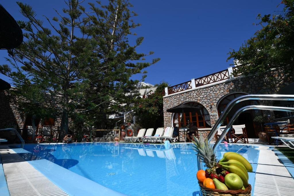 Bazén v ubytování Philoxenia Hotel & Studios nebo v jeho okolí