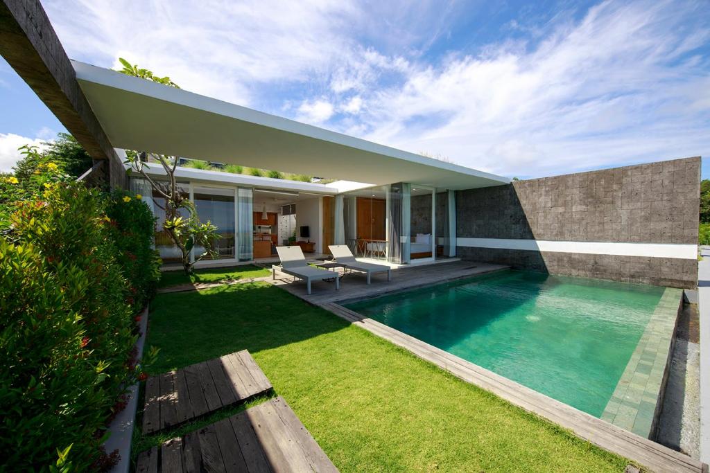 Bazén v ubytování Hideaway Villas Bali Uluwatu by Kanaan Hospitality nebo v jeho okolí
