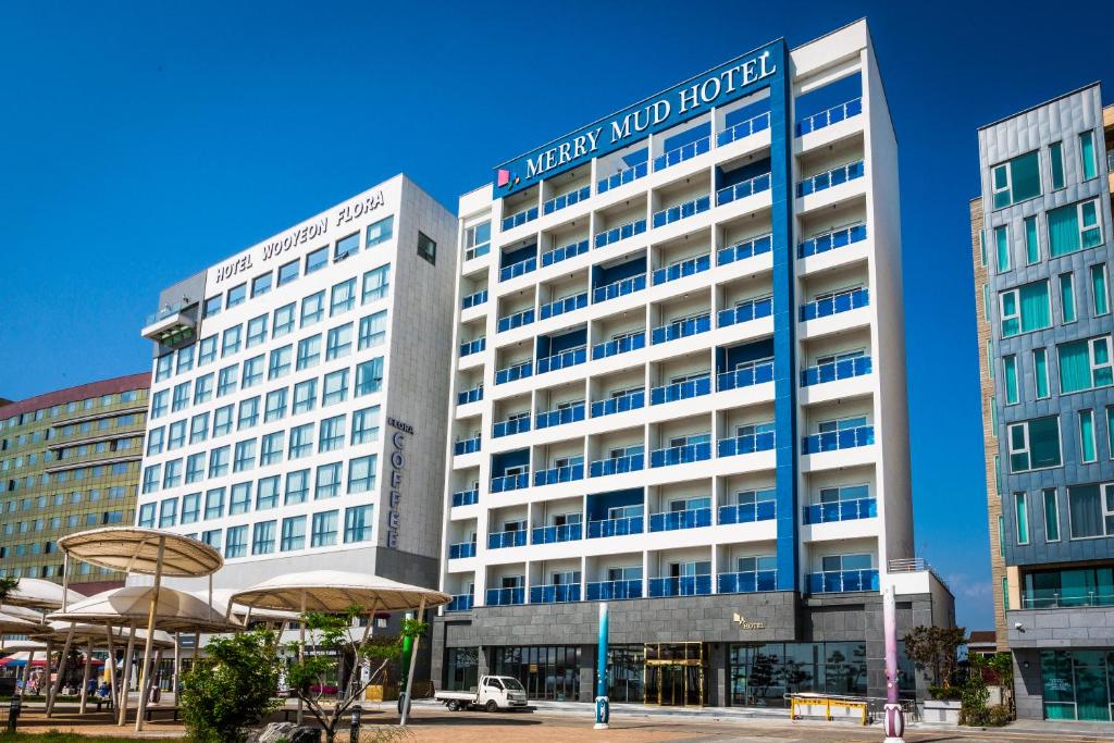 صورة لـ Merrymud Hotel في بوريونغ