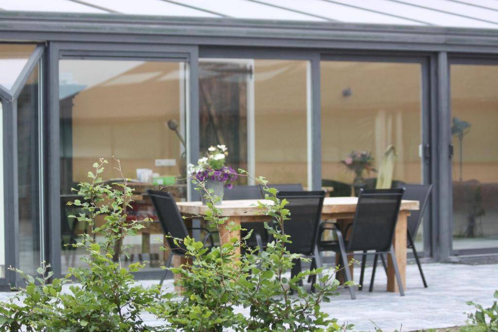 Patio nebo venkovní prostory v ubytování B&B de Sfeerhoeve