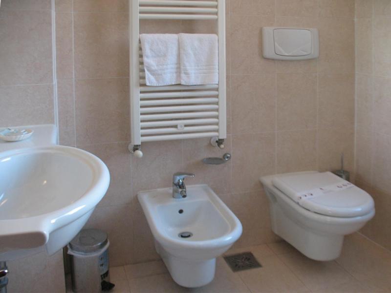 Koupelna v ubytování Hotel Vittoria