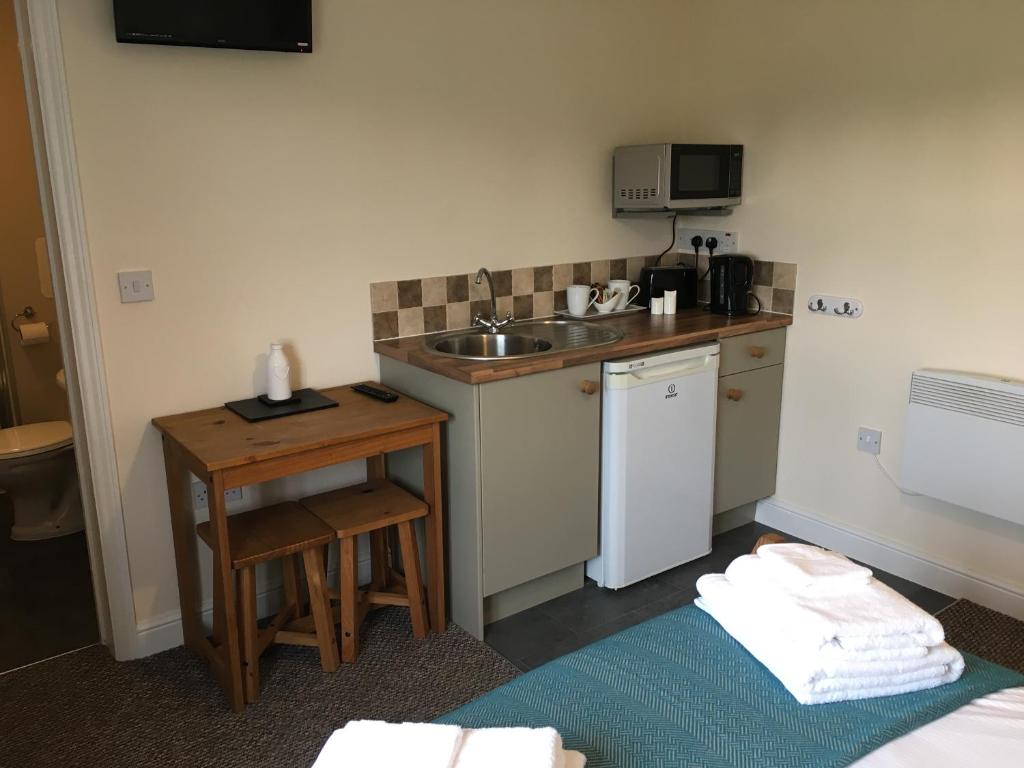 The Stables Kings Ripton - Double Room With Private Bathroom