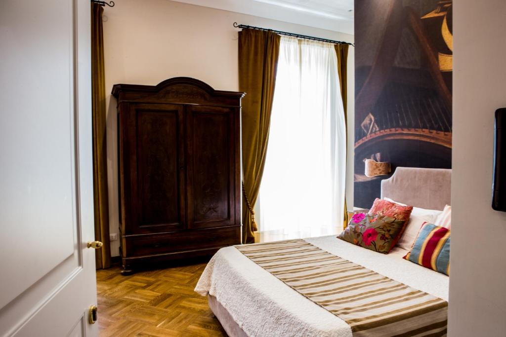 رزرو هتل و هاستل، Spaccanapoli B&B City Soul, 09197245266