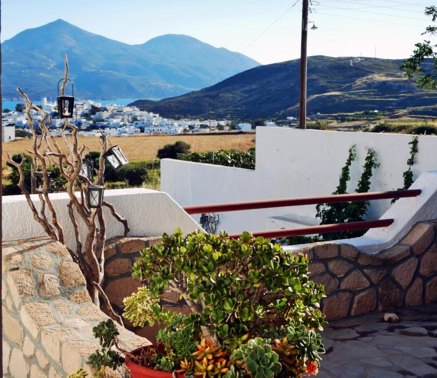 Christos rooms milos - 8