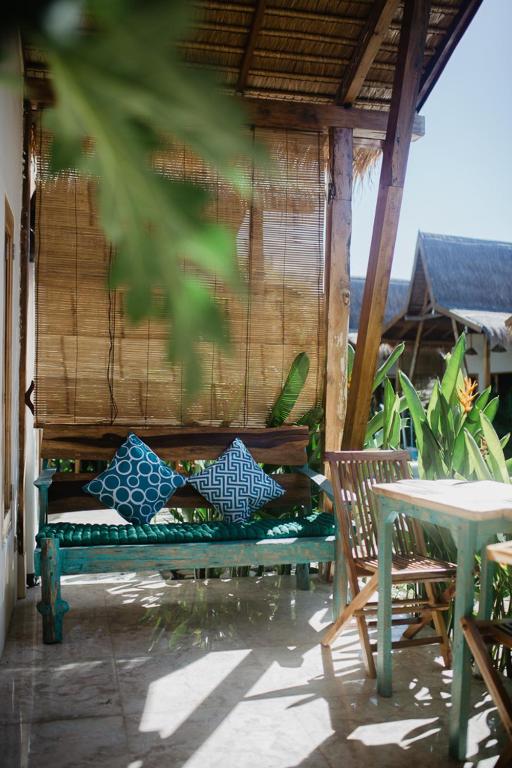 Balkón nebo terasa v ubytování Kalyssa Beach Bungalows