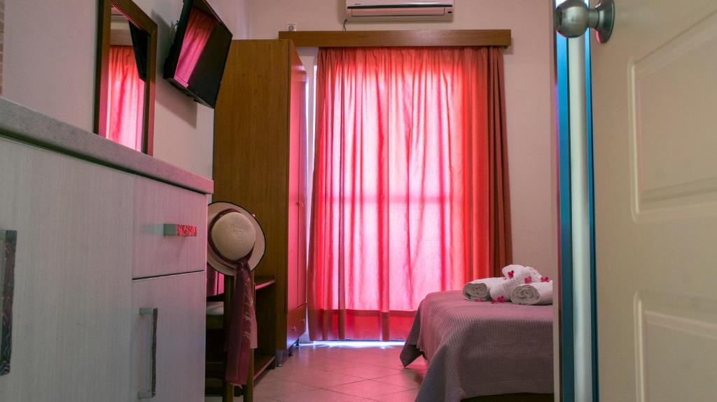 Hotel Loukas Vrachos - Habitación Doble Estándar Con Vista Al Jardín