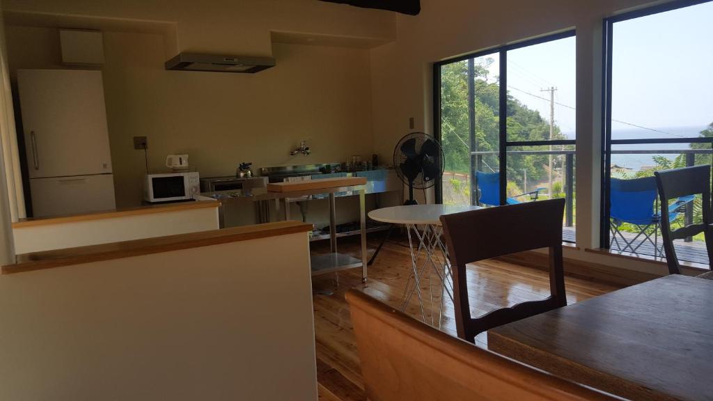 Kuchyň nebo kuchyňský kout v ubytování Asobi Lodge