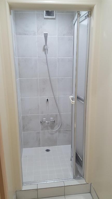 Koupelna v ubytování Asobi Lodge