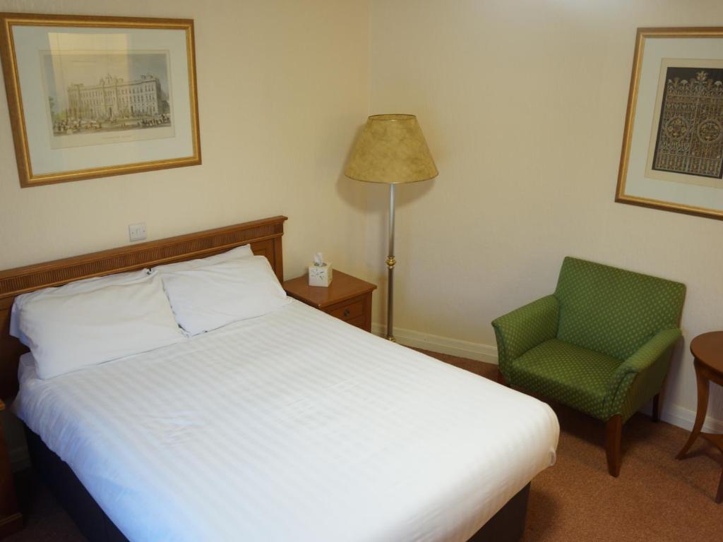 The Corner House Hotel - Deluxe Triple Room
