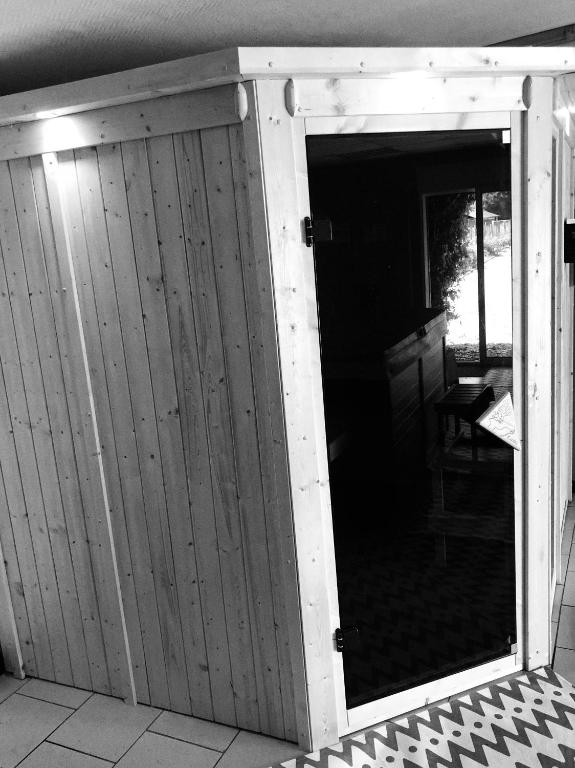 Fotografie z fotogalerie ubytování Le Blockhaus de Domléger et Spa v destinaci Domléger