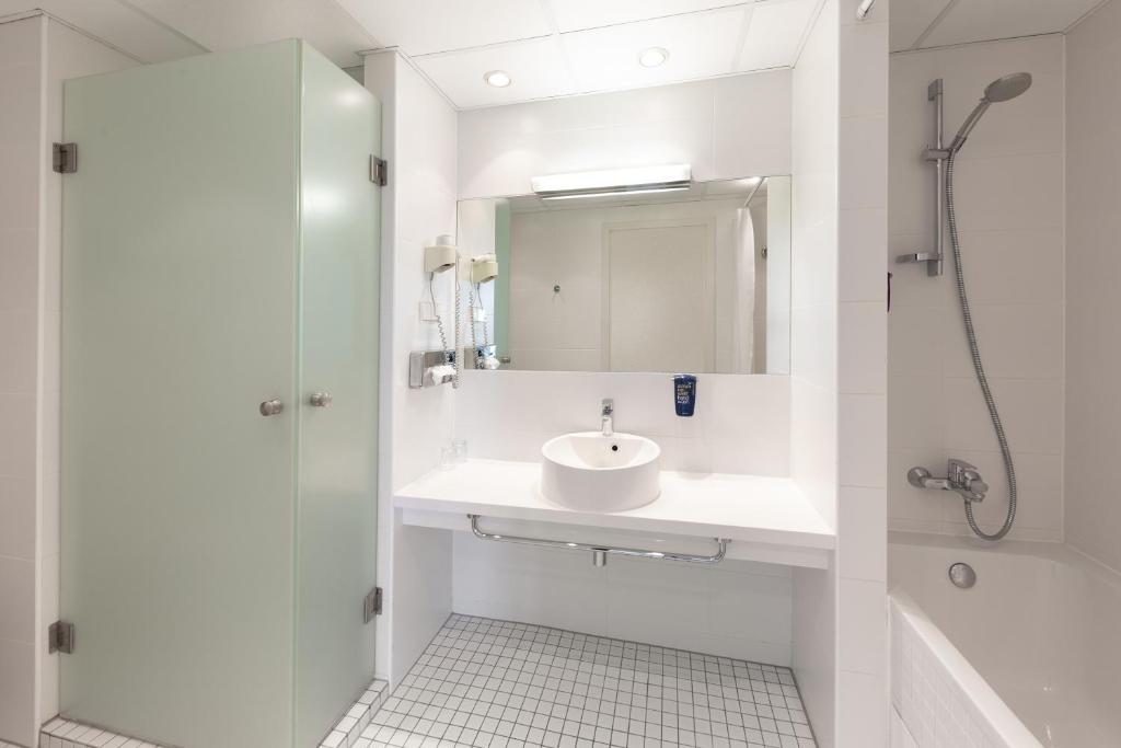 Park Inn by Radisson Meriton Conference & Spa Hotel Tallinn - Family Suite