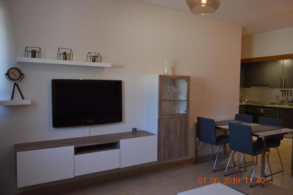 APARTAMENTO PISCINA VIENA - Two-Bedroom Apartment