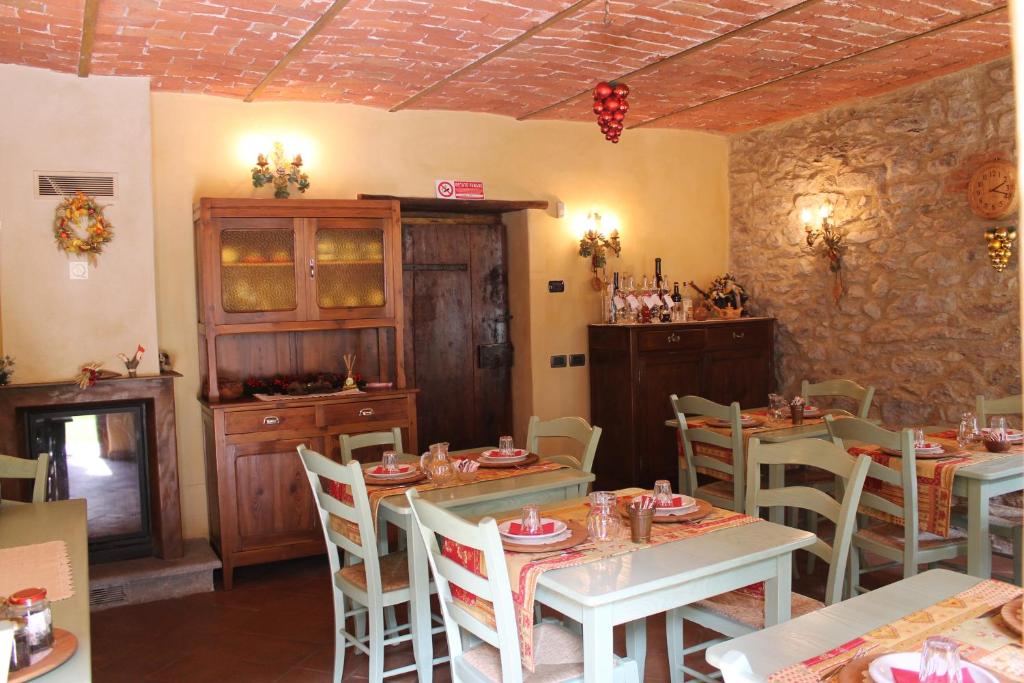 Restaurace v ubytování La Maison Des Vignerons Chambres D'Hotes B&B