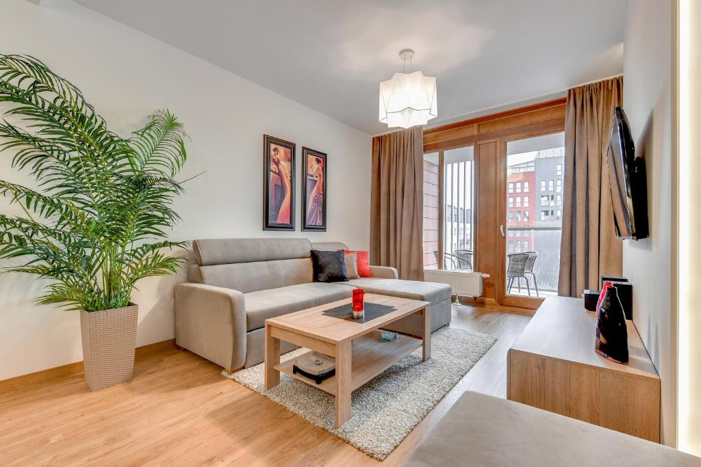 Downtown Apartments Aura - Riverside & Parking - 