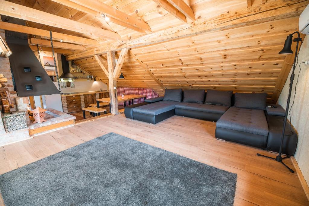 Posezení v ubytování Apartment with Sauna pr' Geči