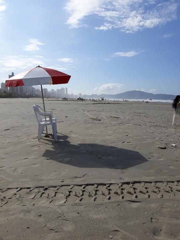  Aviação-Praia Grande/SP- 100m praia - imperdível