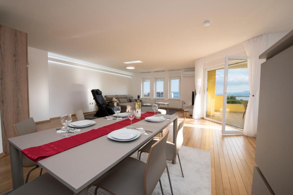 Posedenie v ubytovaní Apartmani BILIC