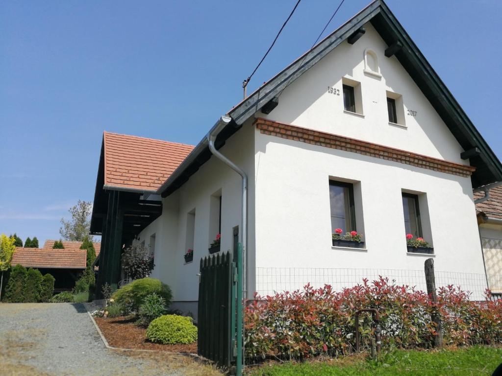 Rábagyarmati Apartman II 9961 Rábagyarmat, Fő út 25 kép - 1