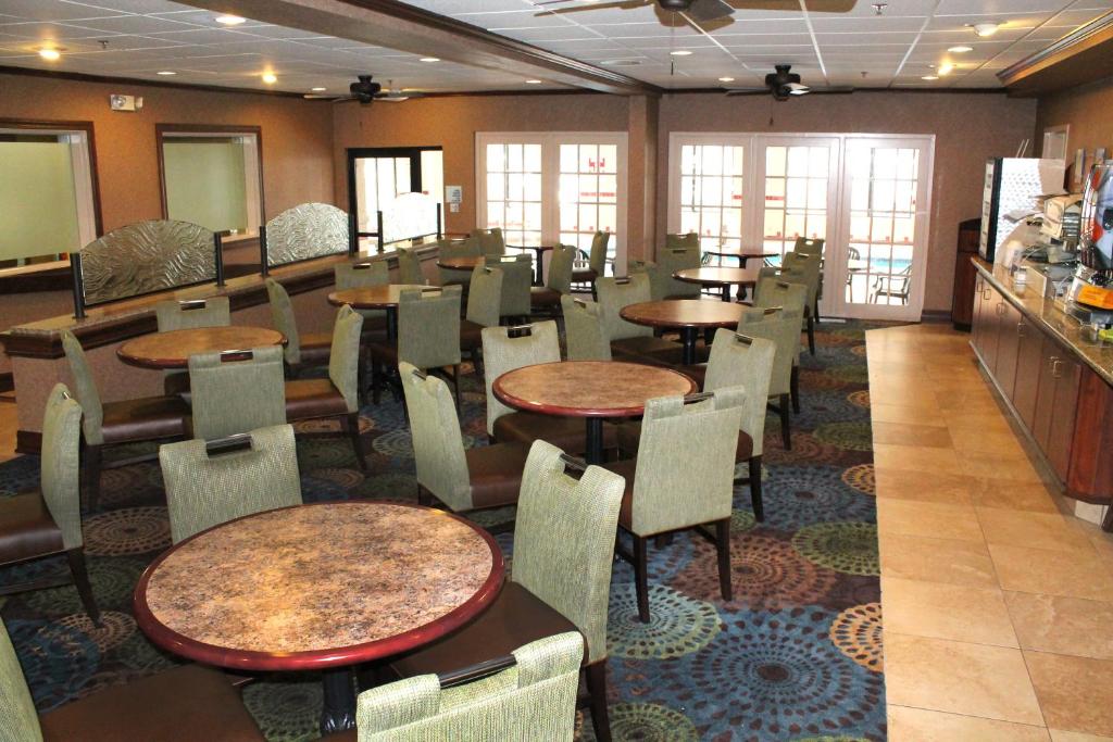 Spark by Hilton Paducah photo