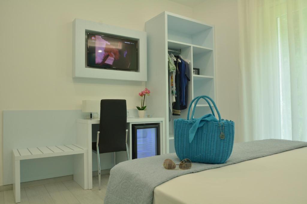TV a/nebo společenská místnost v ubytování Dreams Tropea Mare "Parking Private"