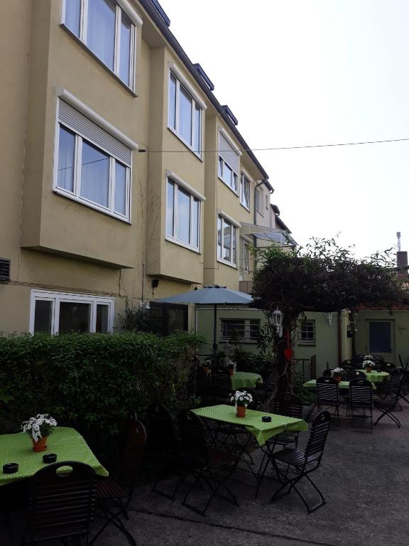 Budova, kde se hotel nachází