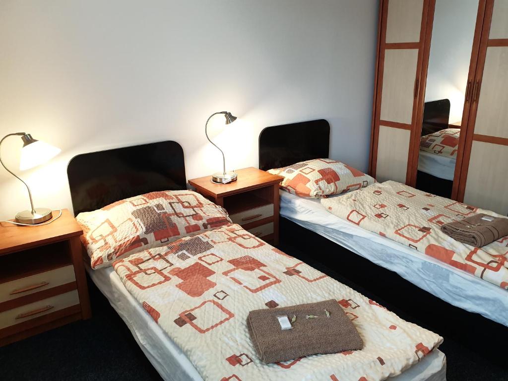 Apartmany Chodov - Apartamento De Dos Habitaciones Con Balcón