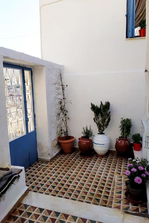 Aithra -cosy studio in centre of Poros