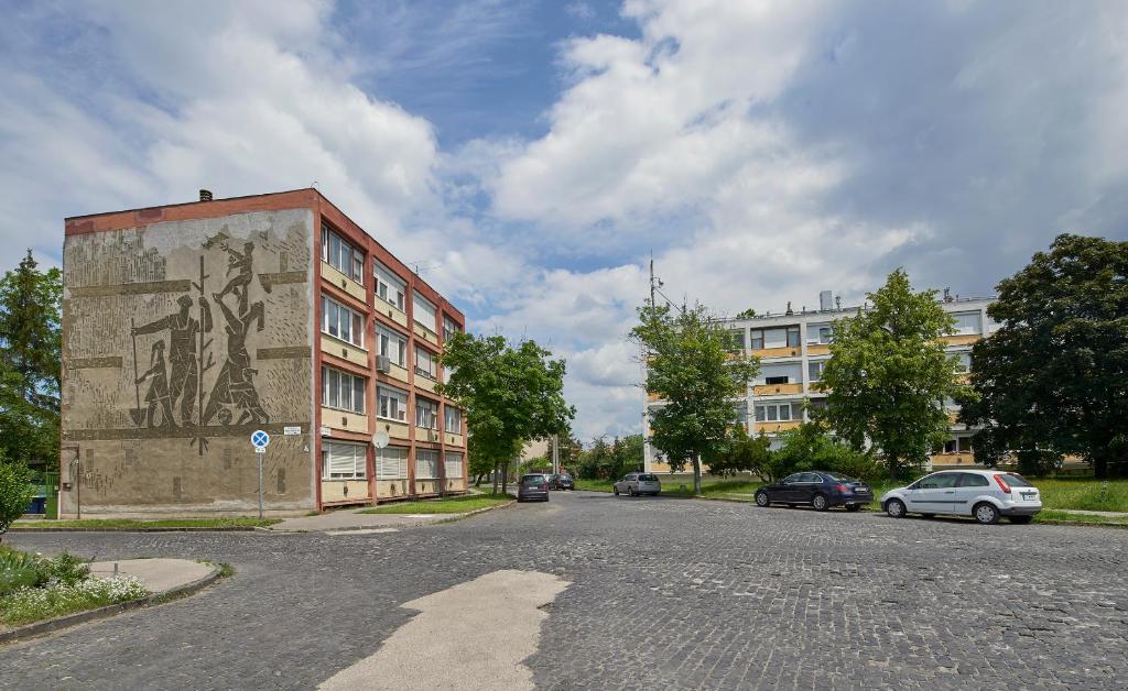 Budova, v ktorej sa apartmán nachádza