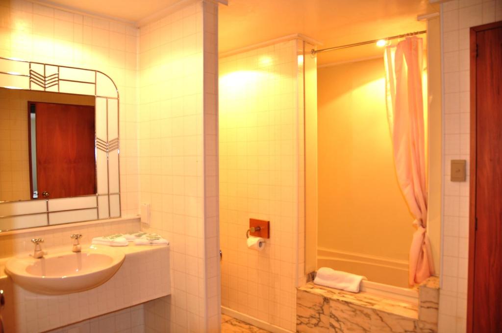 St James Apartments - Resim 43