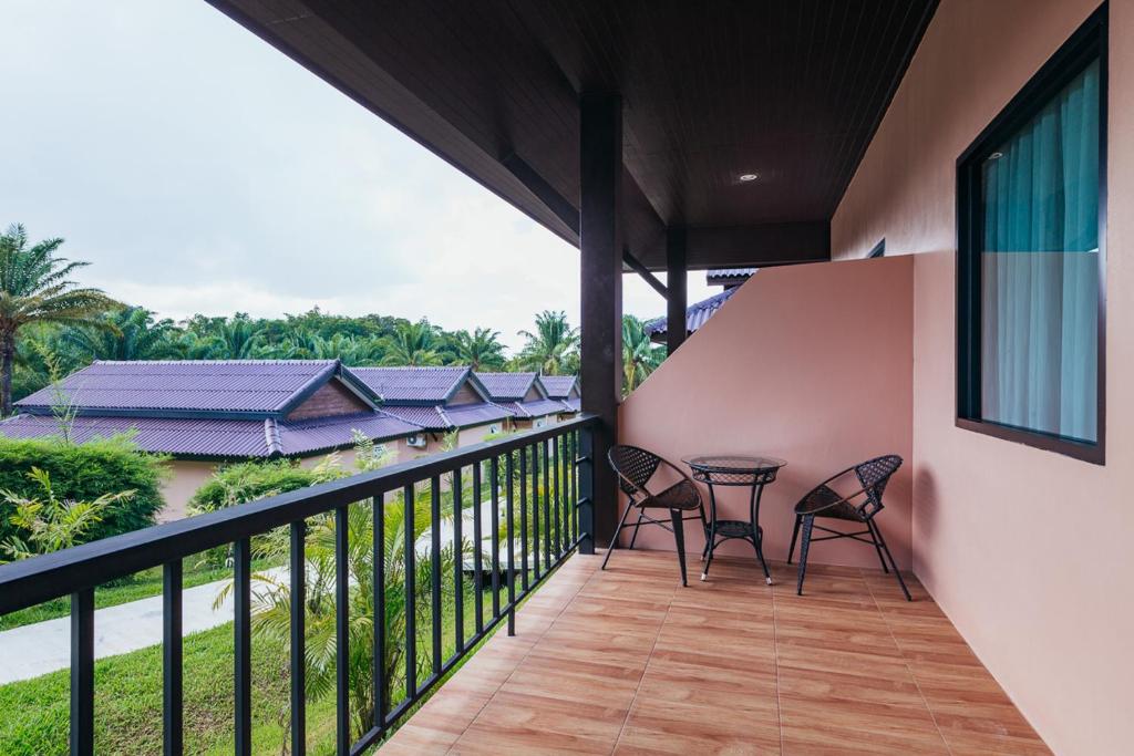 Balkón nebo terasa v ubytování Palm Kiri Aonang Resort
