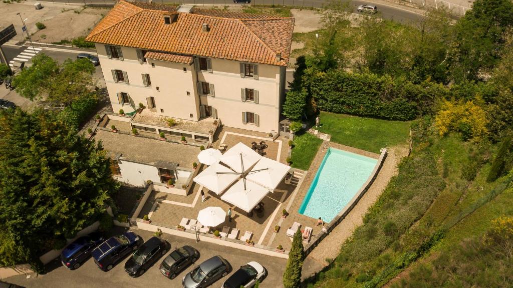Bazén v ubytování Hotel La Colonna nebo v jeho okolí