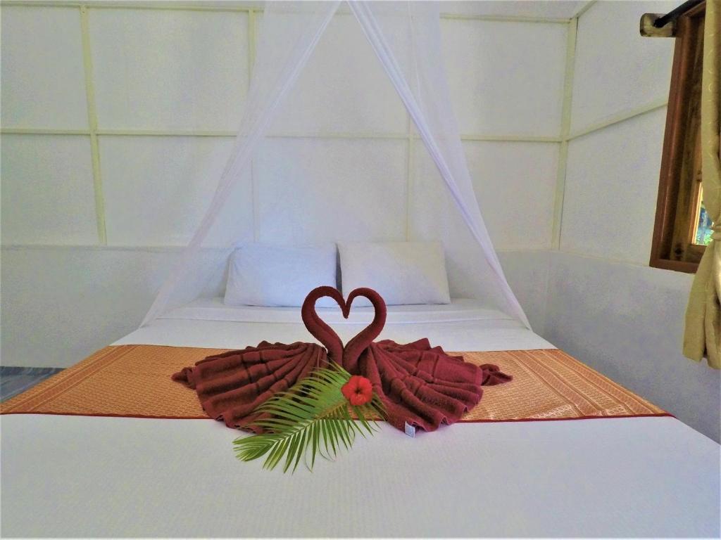 Koh Jum Coral Bay Resort - 19