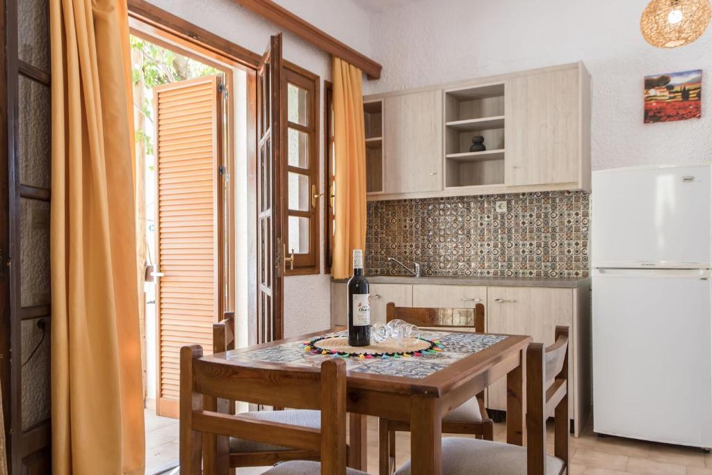 Kuchyň nebo kuchyňský kout v ubytování Ilias Apartments