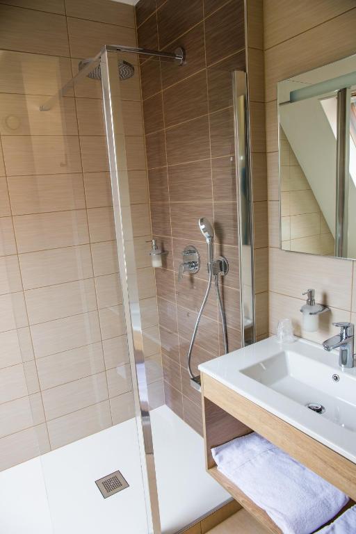 Koupelna v ubytování Hôtel Le Verger De Bischwiller