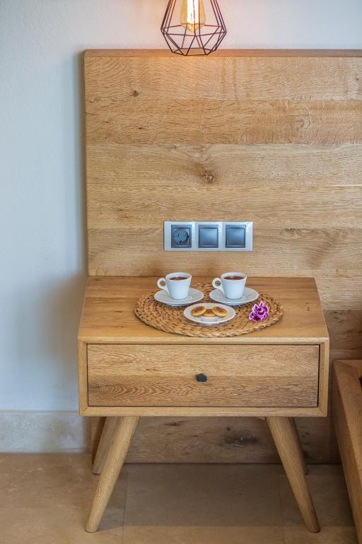 Příslušenství pro přípravu čaje a kávy v ubytování Ecclesia Hotel - Adult Only (+14)
