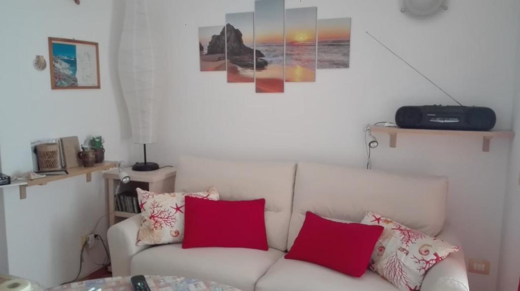 Część wypoczynkowa w obiekcie Sardegna casa al mare San Teodoro Vaccileddi Porto San Paolo