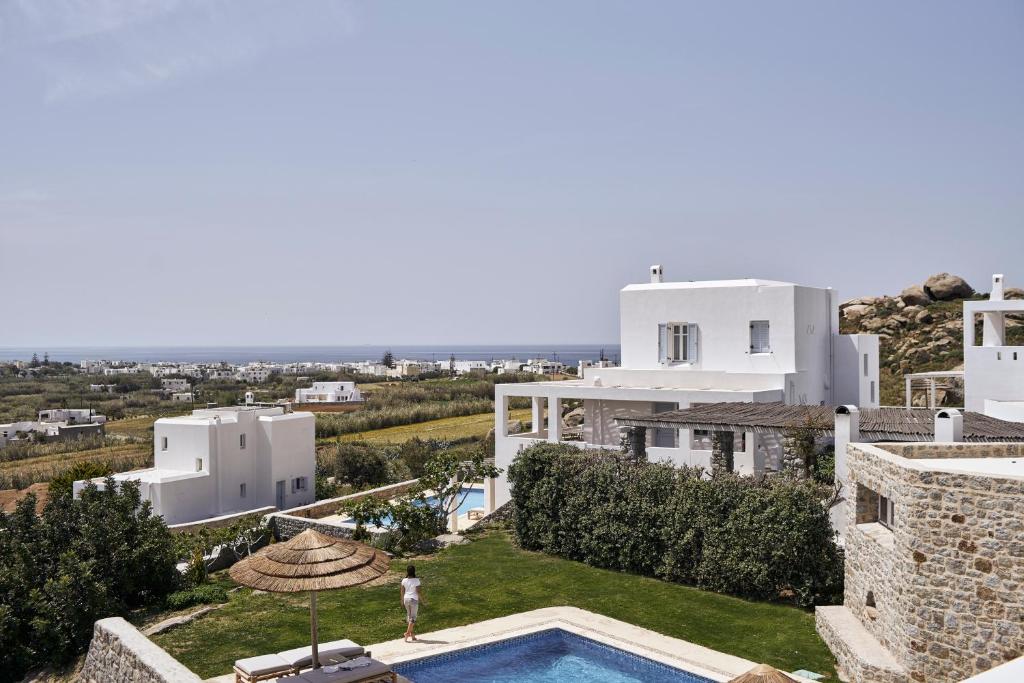 Bazén v ubytovaní Naxian Collection - Small Luxury Hotel of the World alebo v jeho blízkosti