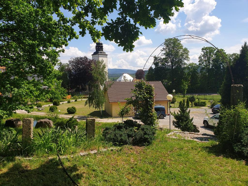 Vonkajšia záhrada v ubytovaní SielskoAnielsko k. Karpacza