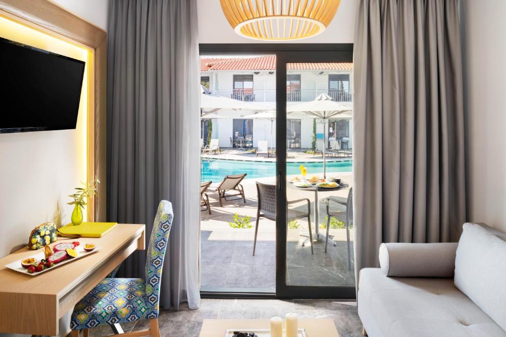 Philoxenia Hotel - 